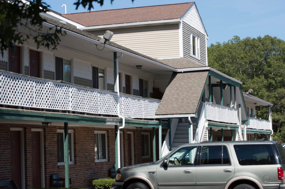 Budget Inn North Stonington 7/31