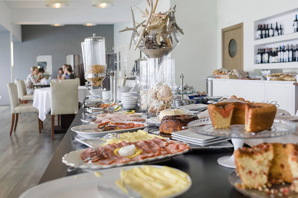Hotel Arribas 53/66
