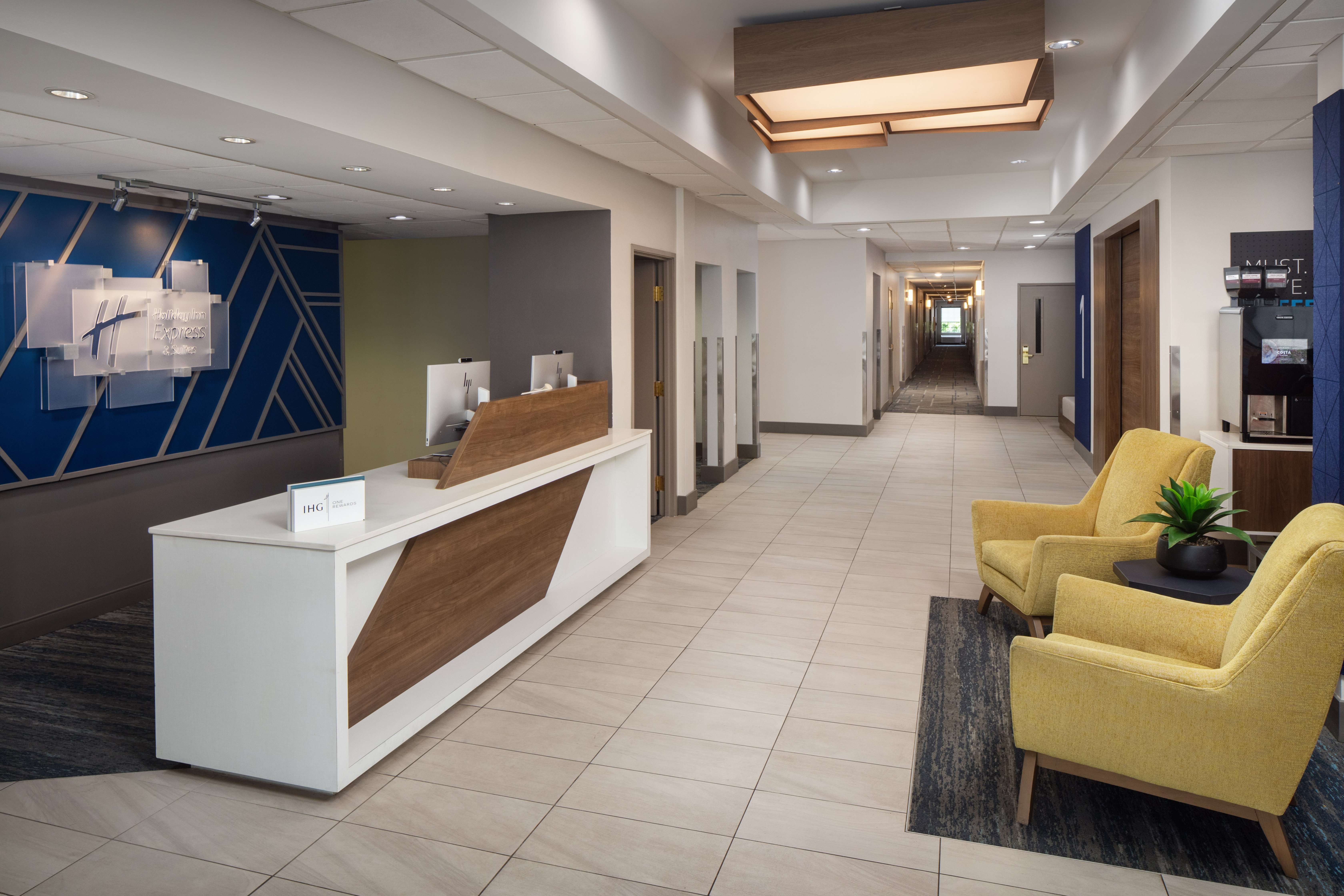 Holiday Inn Express Suites Albemarle 6/51