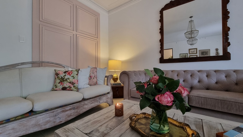 LECLERC HOTEL BOUTIQUE 56/70