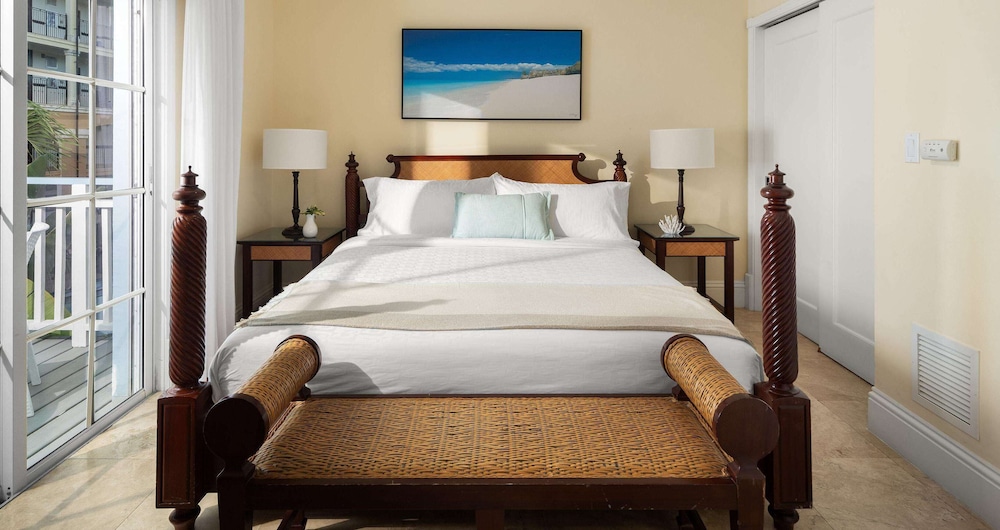 KEY WEST, CONCIERGE, 2 BEDROOMS, SUITE, GARDEN VIEW