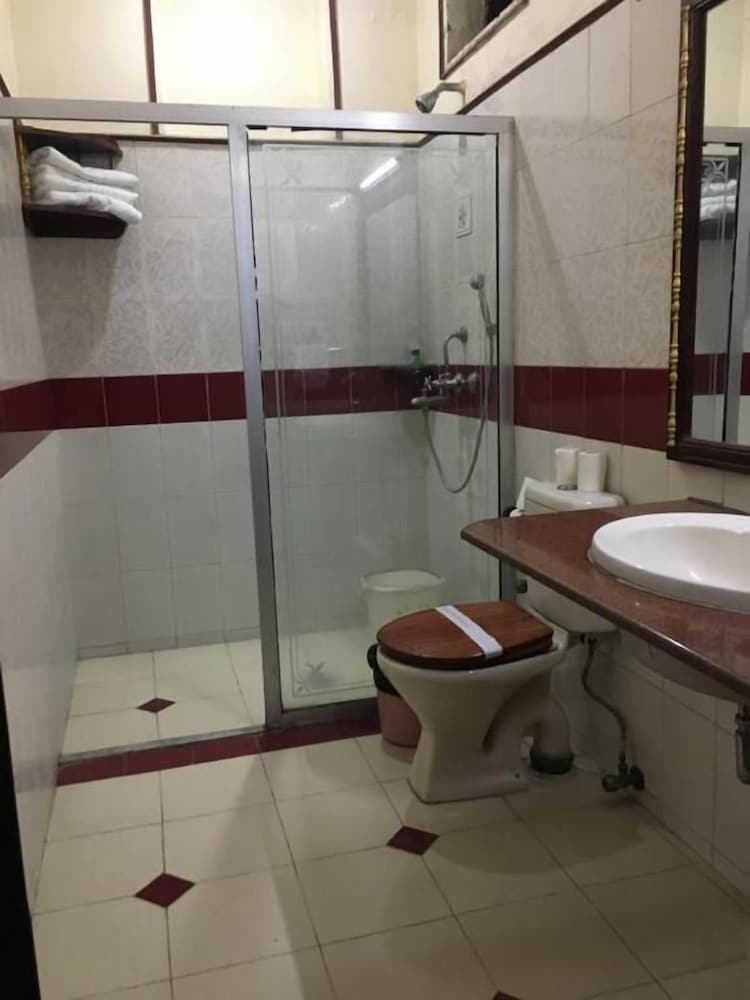 HOTEL VIMAL HERITAGE 54/56