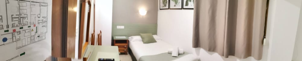 Hotel Costa Andaluza 46/48