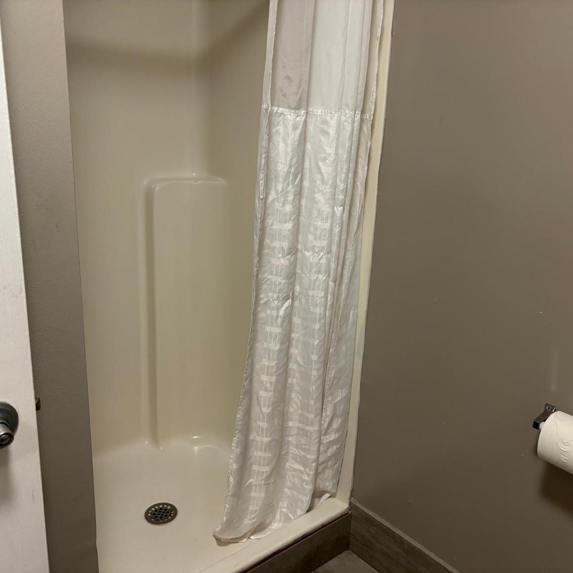 Studio 6 Greenville, SC 34/39