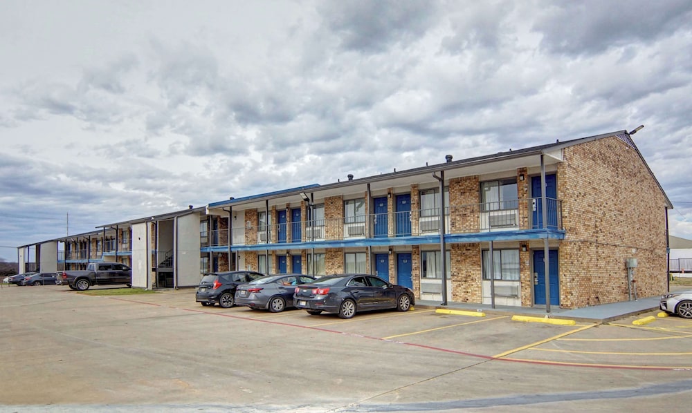 Motel6 Red Oak, TX - Dallas 27/37