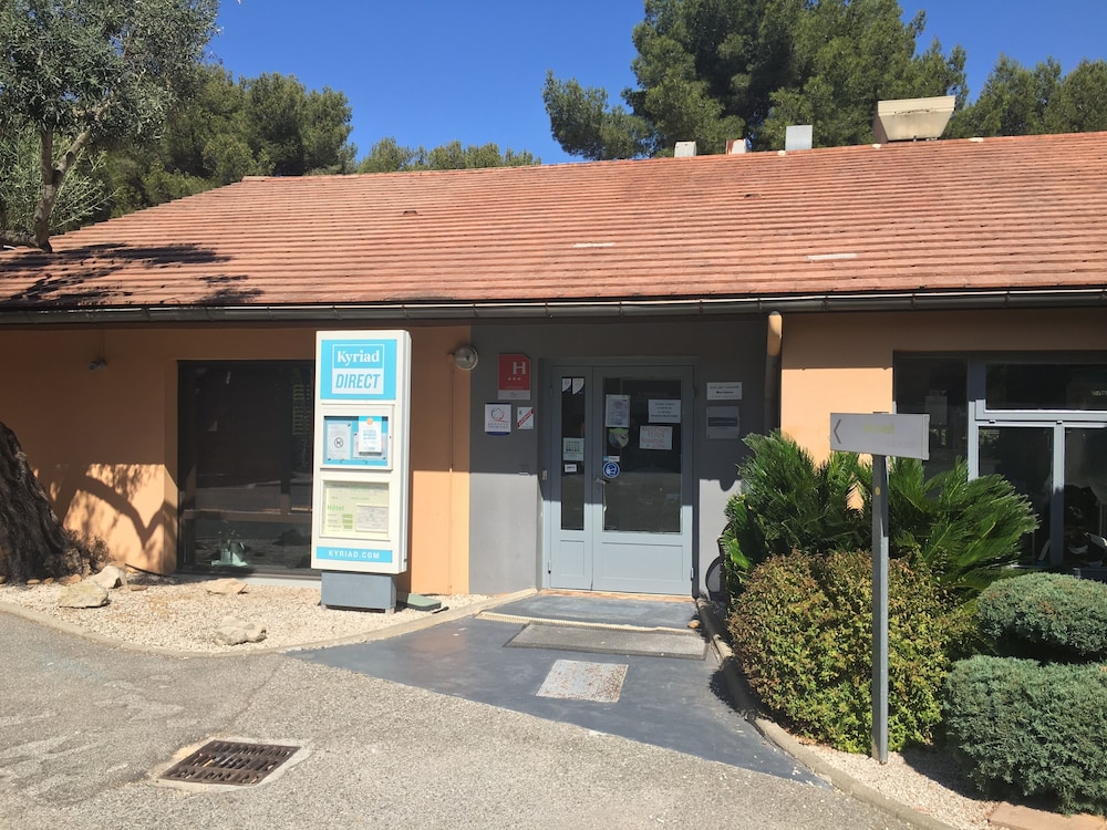 Kyriad Direct Marseille Ouest Martigues 49/55