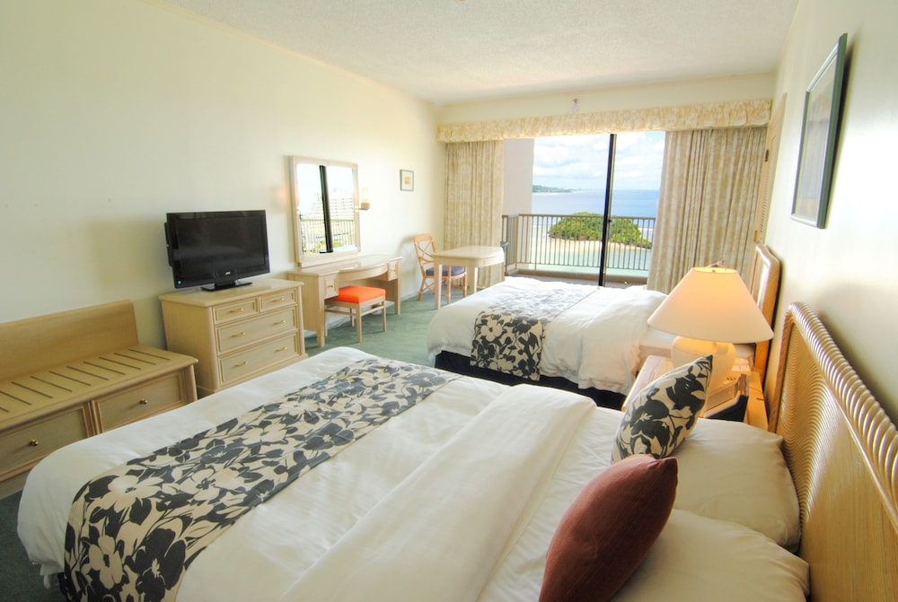 Hoshino Resorts RISONARE Guam 12/62