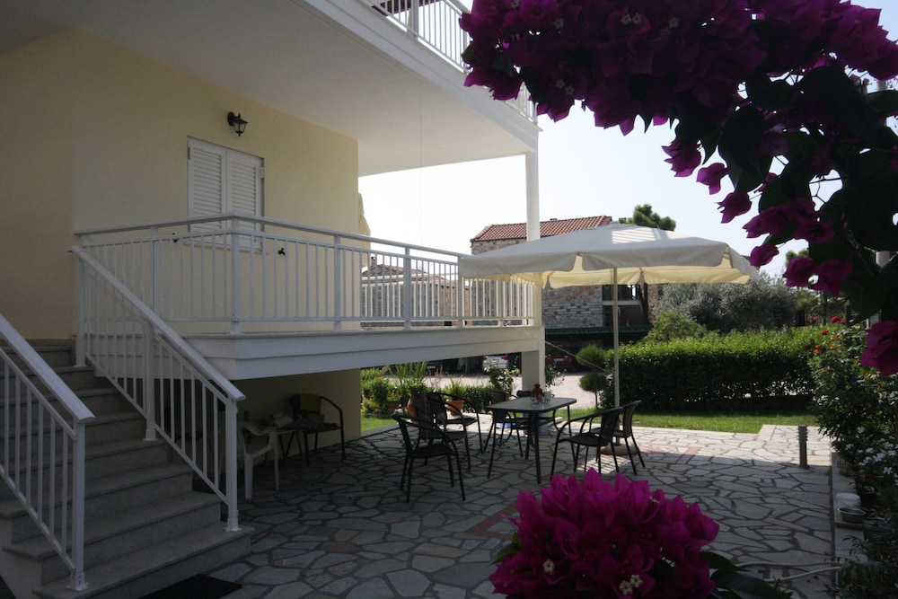 Pavloudis Apartments 44/50