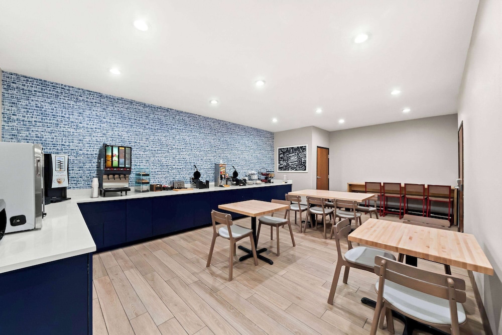 restaurant cafeteria