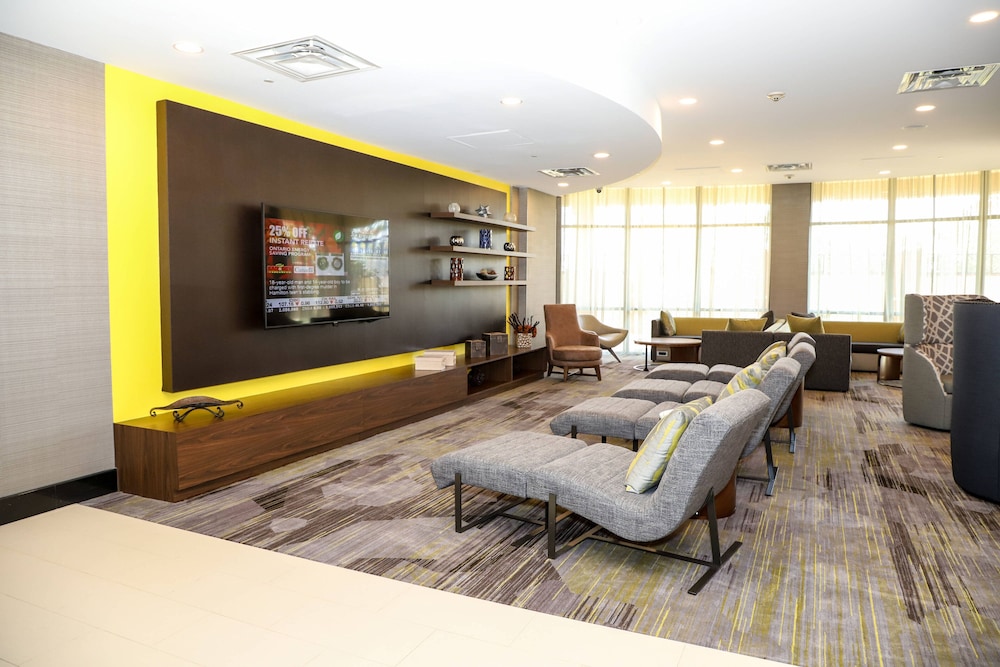 Courtyard By Marriott Toronto Brampton 25/43