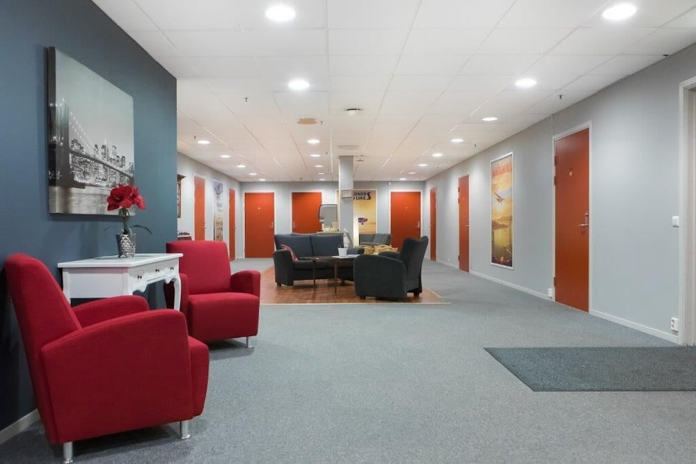 Aalesund Airport Hotel 14/34