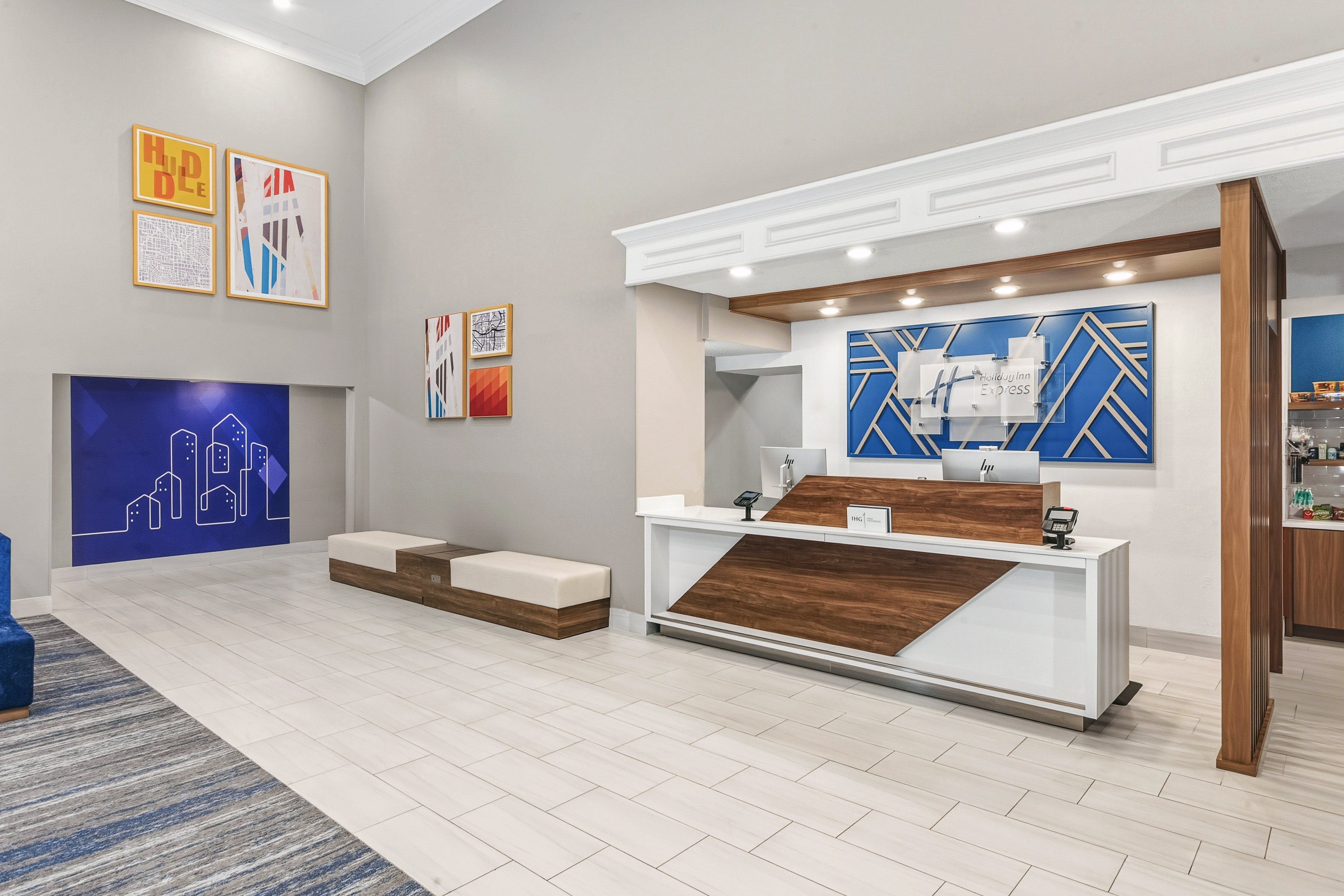 Holiday Inn Express & Suites Bloomington - Normal, an IHG Hotel 16/69