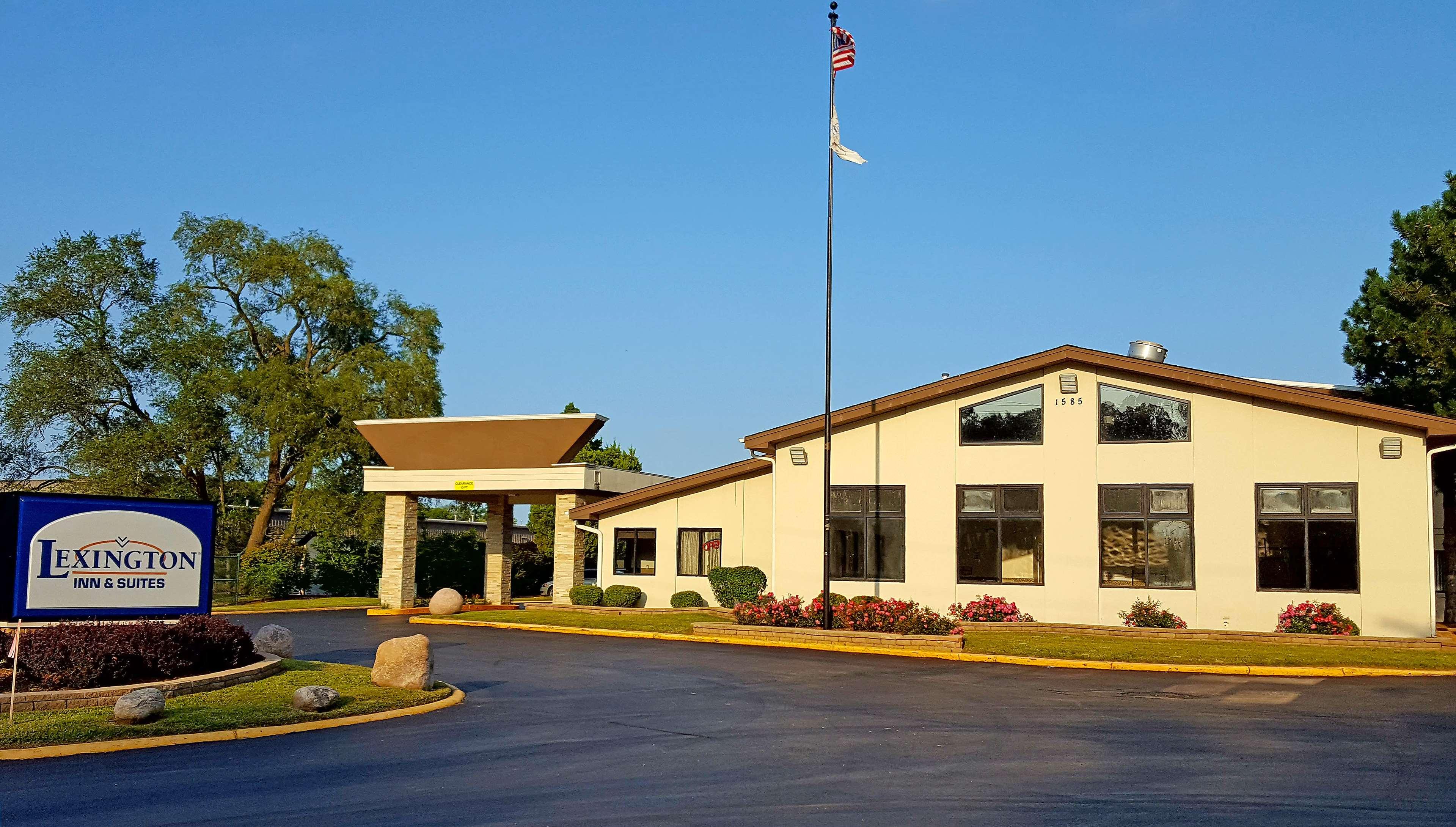 Lexington Inn And Suites-N.W. Chicago/Elgin 1/20