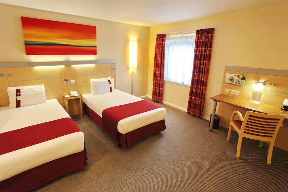 Holiday Inn Express Birmingham Redditch 25/50
