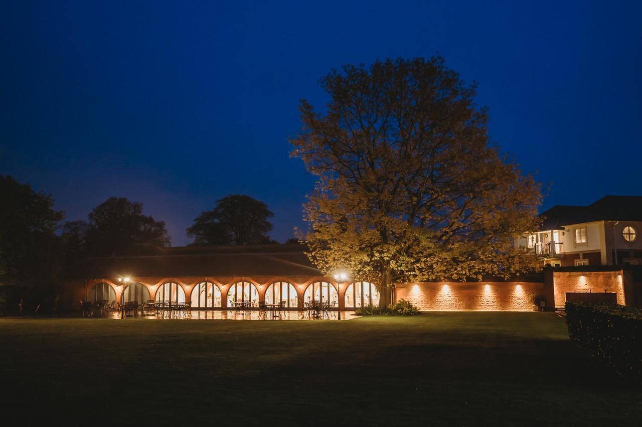 Greenwoods Hotel & Spa 31/32