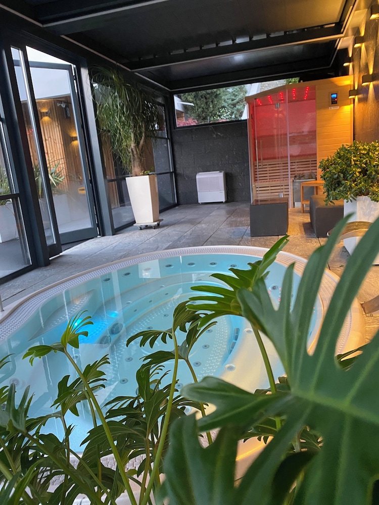 Les Suites Du Lac 21/50