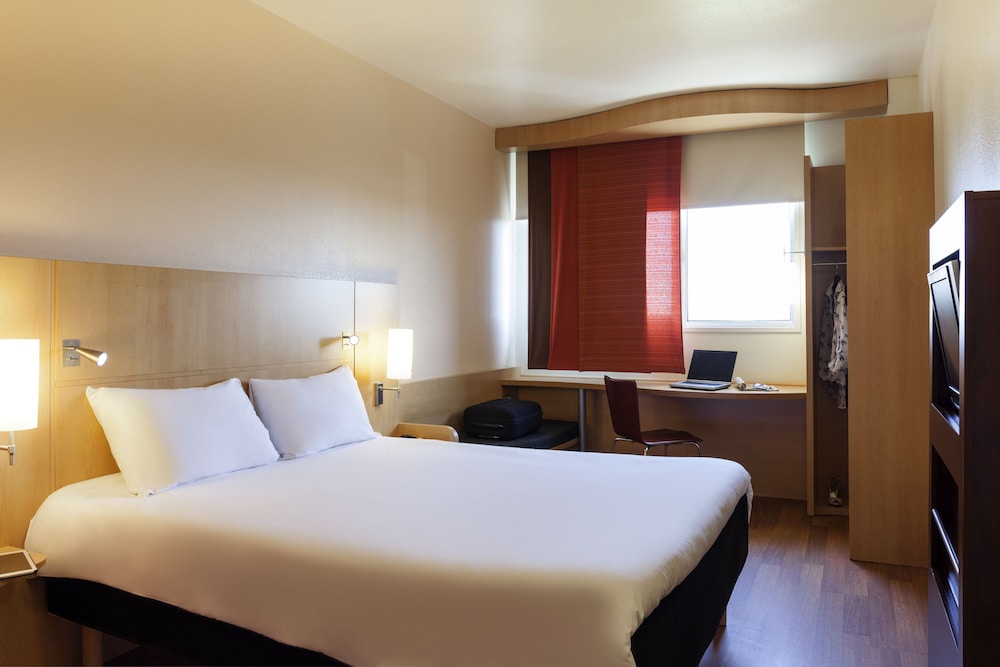 IBIS OVIEDO 12/59