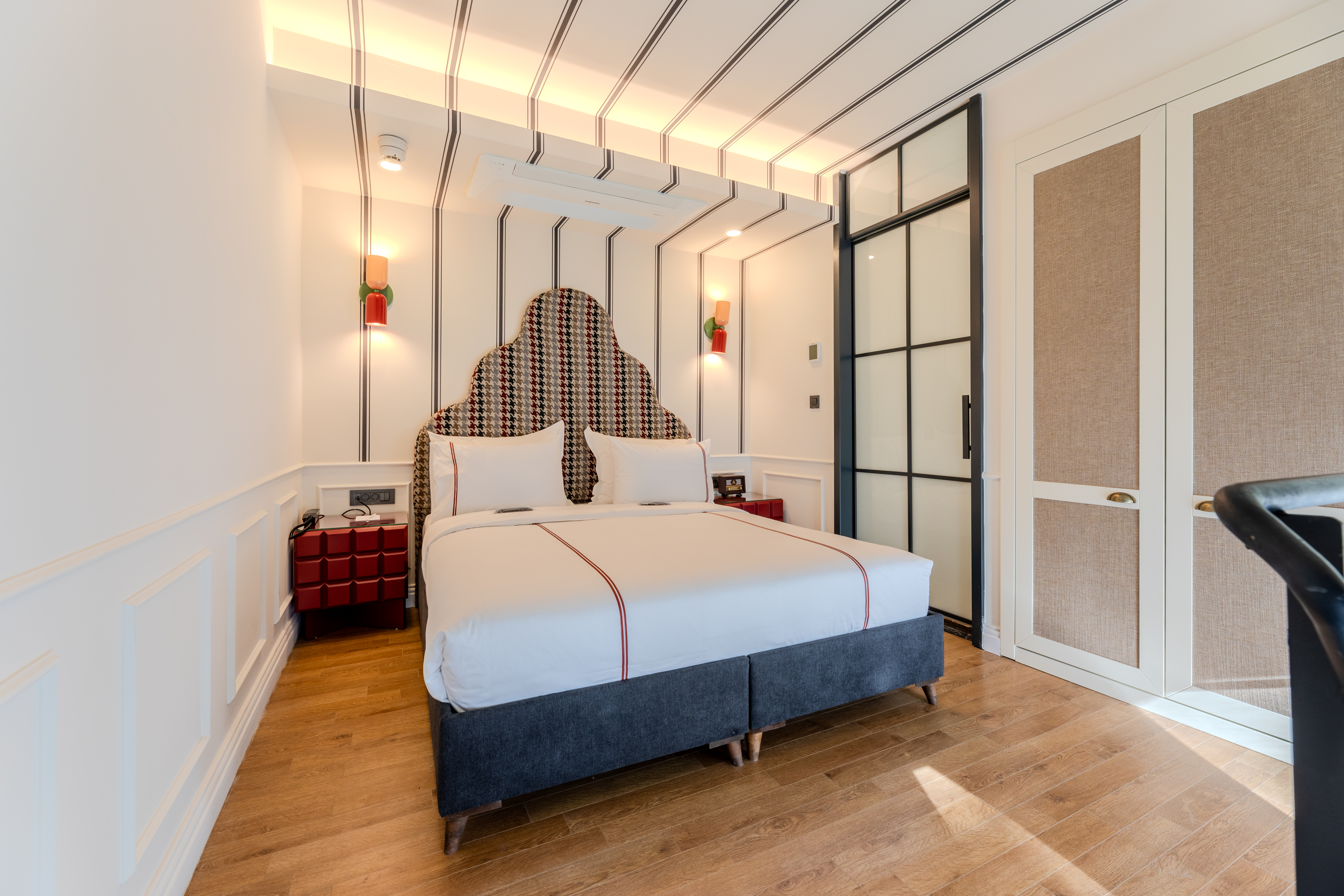 Loft, Suite