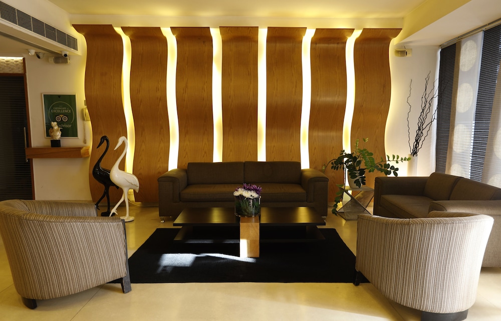 Wh Hotel 34/50