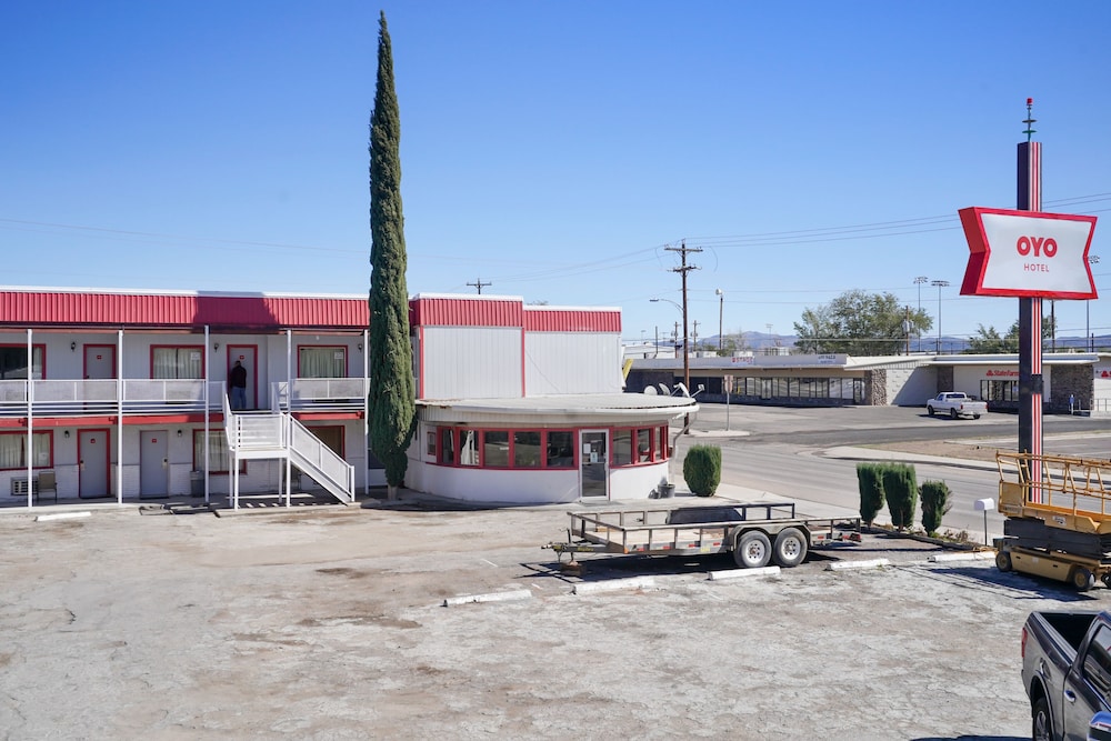 OYO Alpine TX near Big Bend National Park 20/24