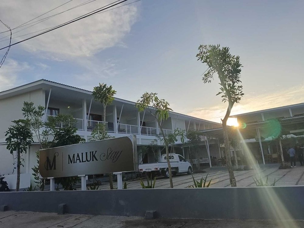 Maluk Stay 2/27