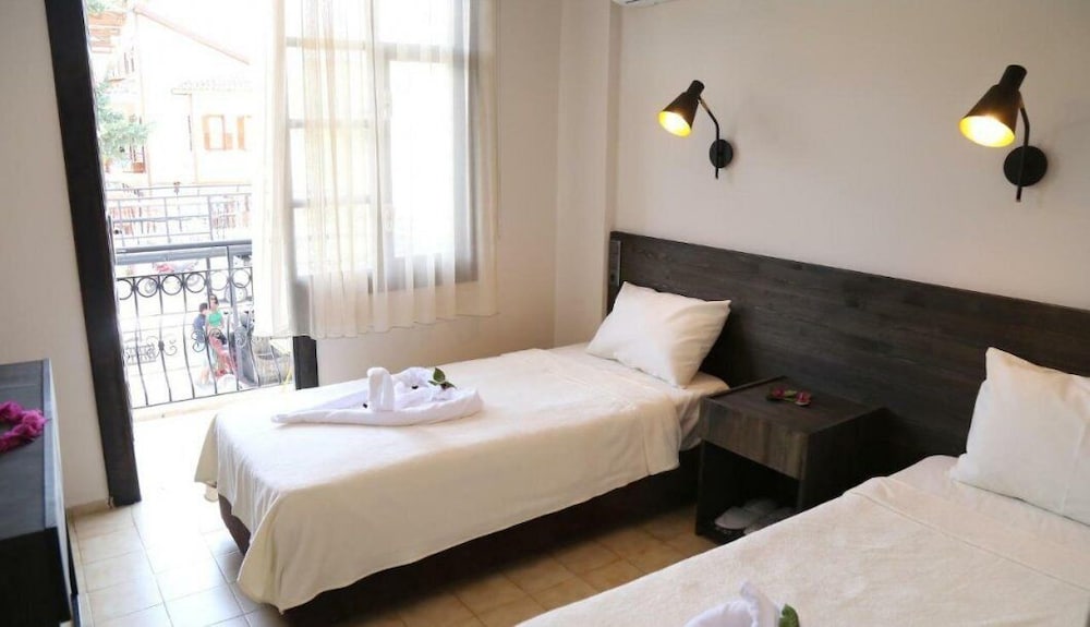 Derin Luxury Hotel 9/19