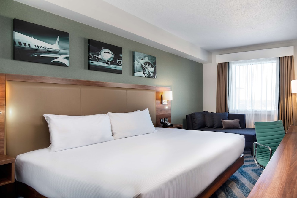 Hilton Garden Inn London Heathrow Airport 12/44