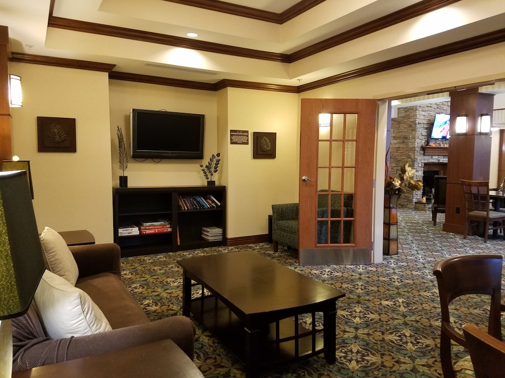 Staybridge Suites Rogers Bentonville 26/49