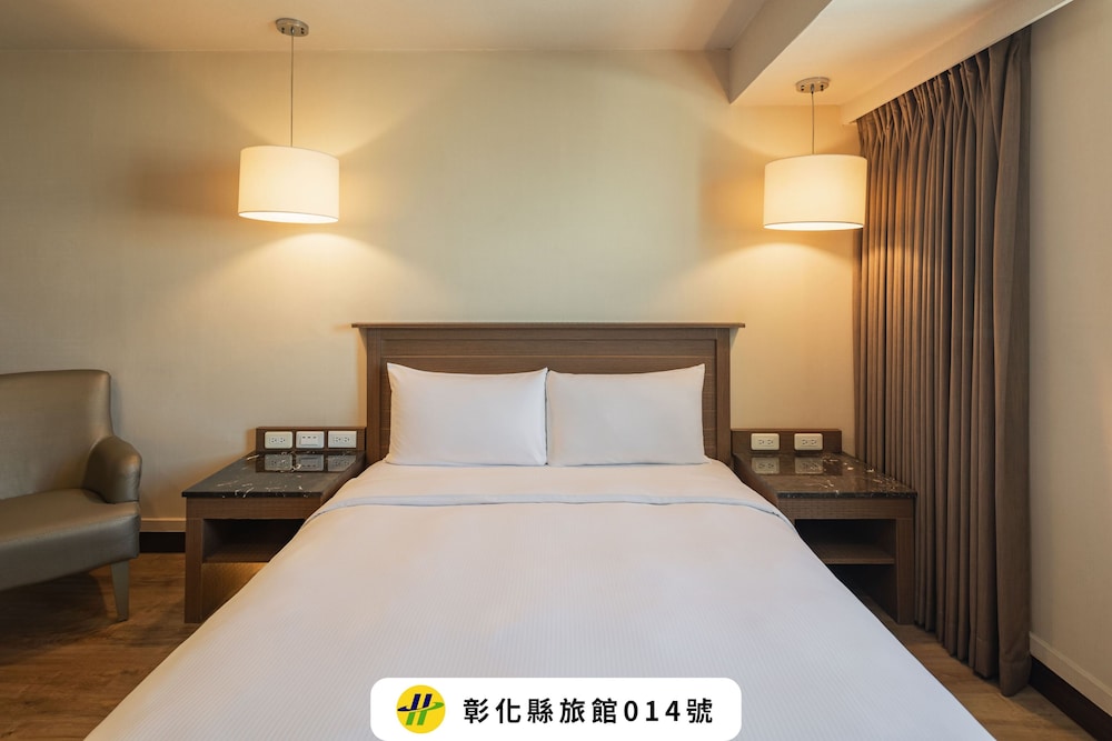 Kindness Hotel Yuanlin 36/50
