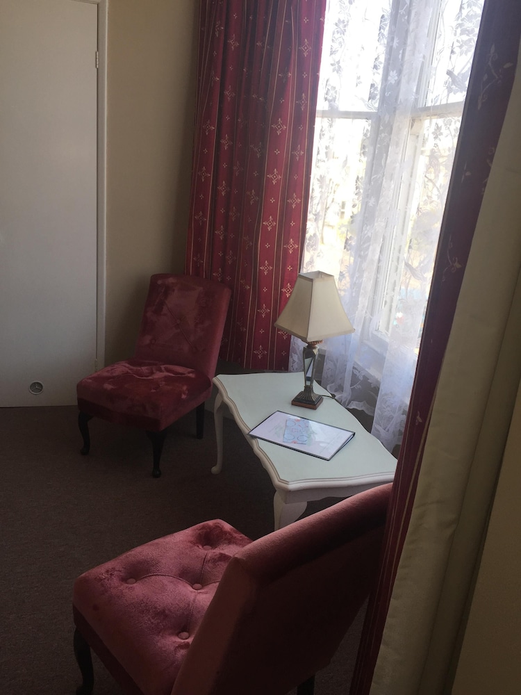 The Fernside 24/28