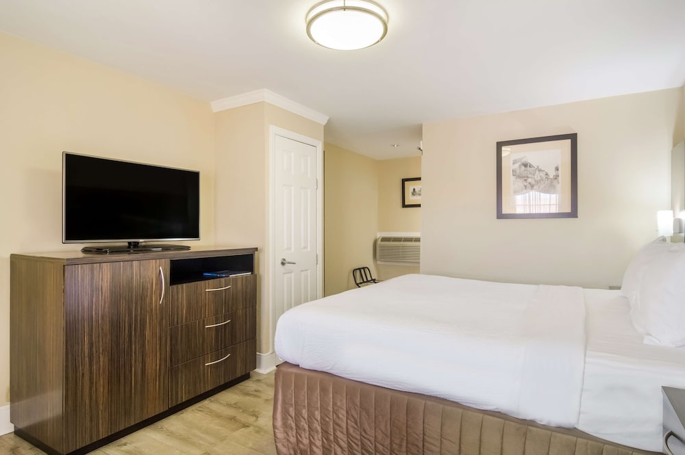 Best Western Historic Bayfront 22/39