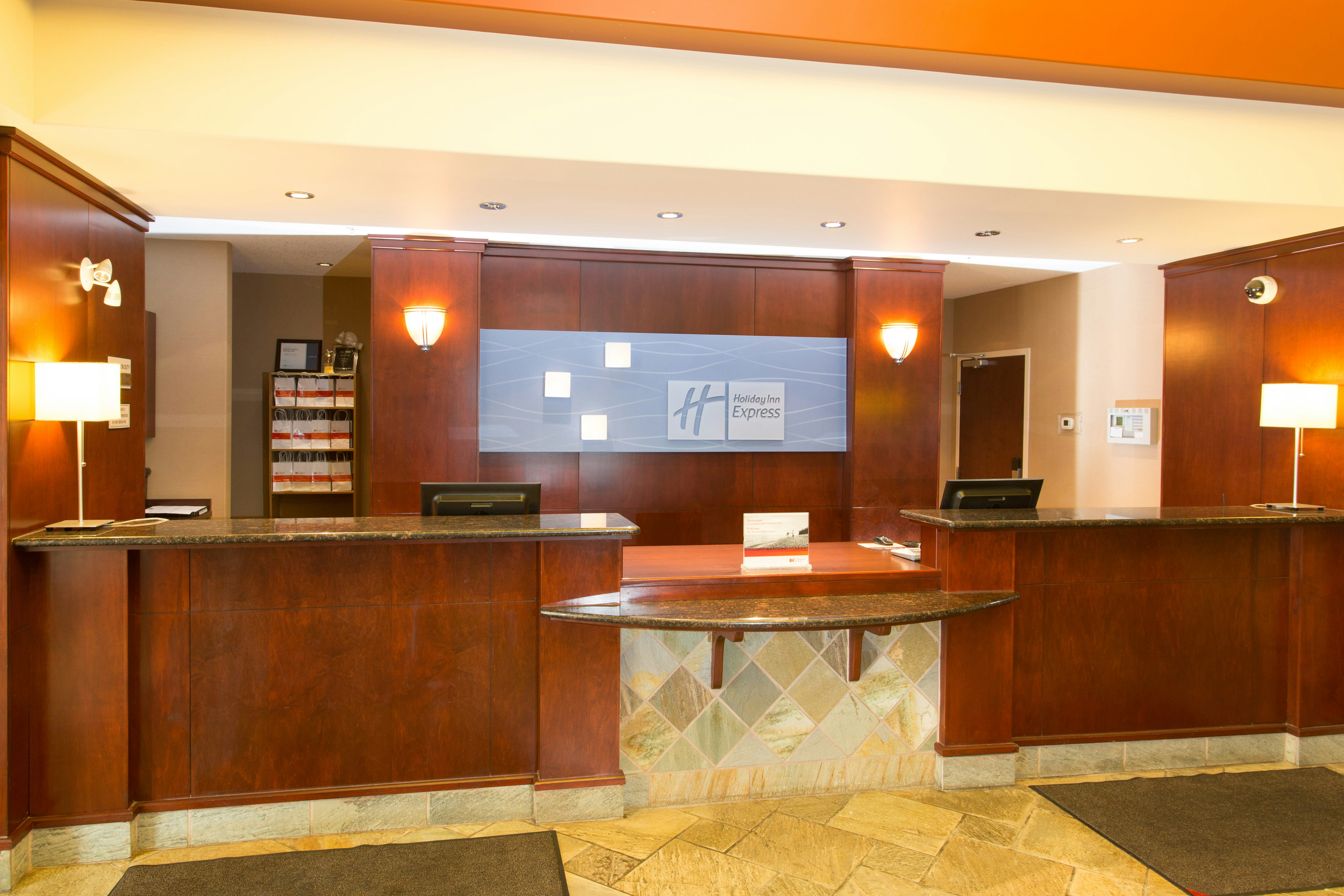 Holiday Inn Express Suites Slave Lake 13/69
