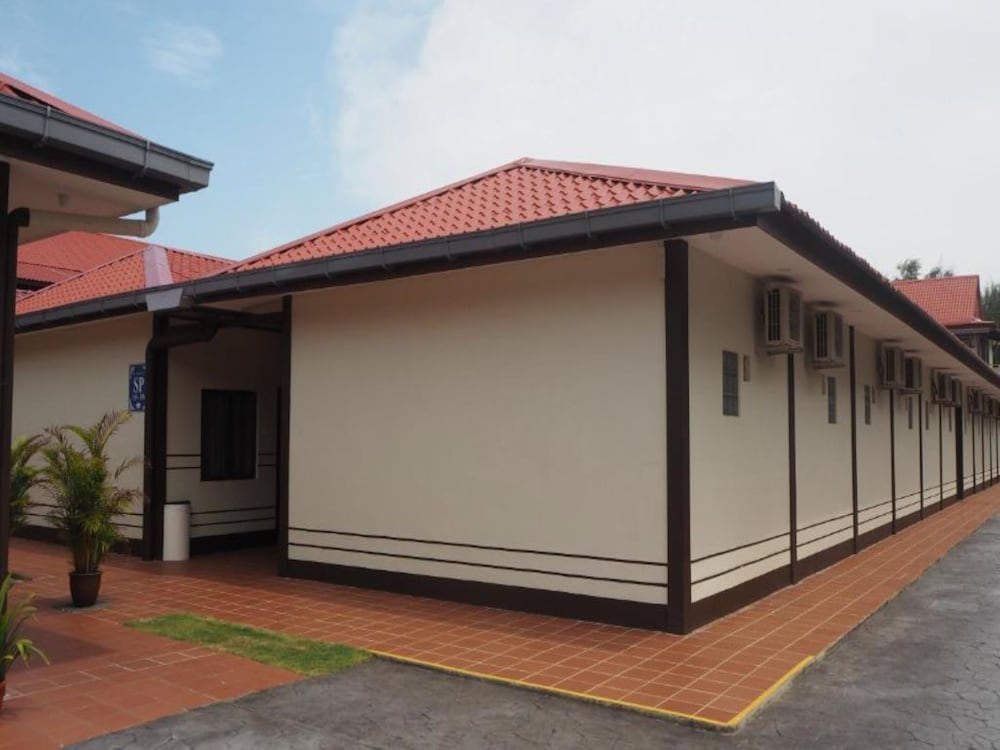 Lotus Seaview Beach Resort & Spa Pengerang Johor Bahru 10/39
