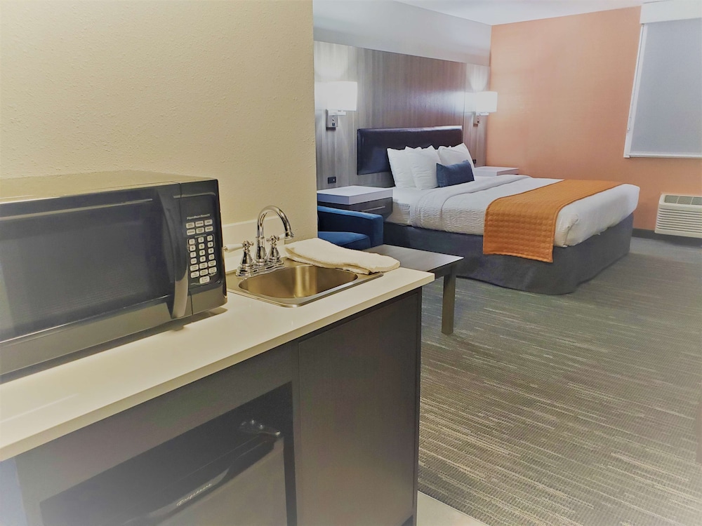 Best Western Plus Renton Inn 19/37