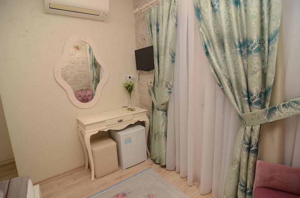 Alacati Eldoris Otel 30/50
