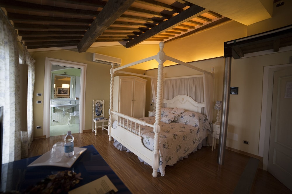 RELAIS CORTE BENEDETTO 47/74