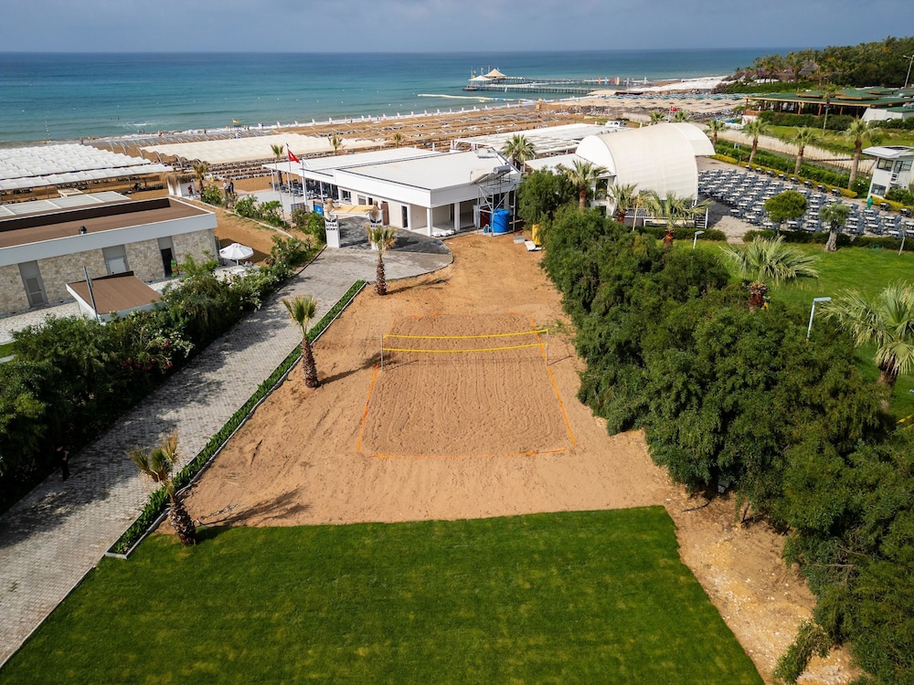 Linda Sunny Beach Hotel 63/66