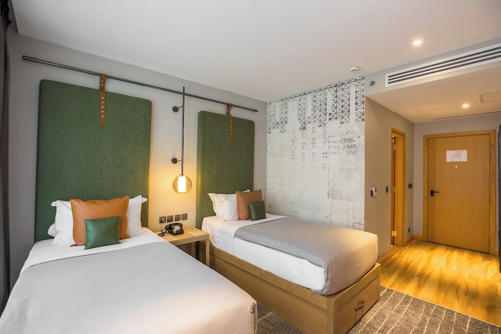 SUPERIOR, TWIN BEDS