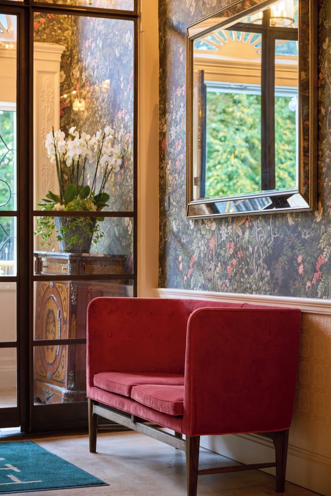The Cliff Townhouse 37/50
