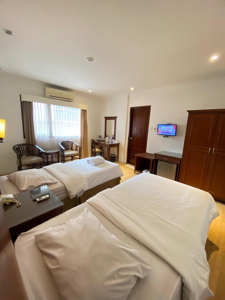 Cipta Hotel Wahid Hasyim 11/49