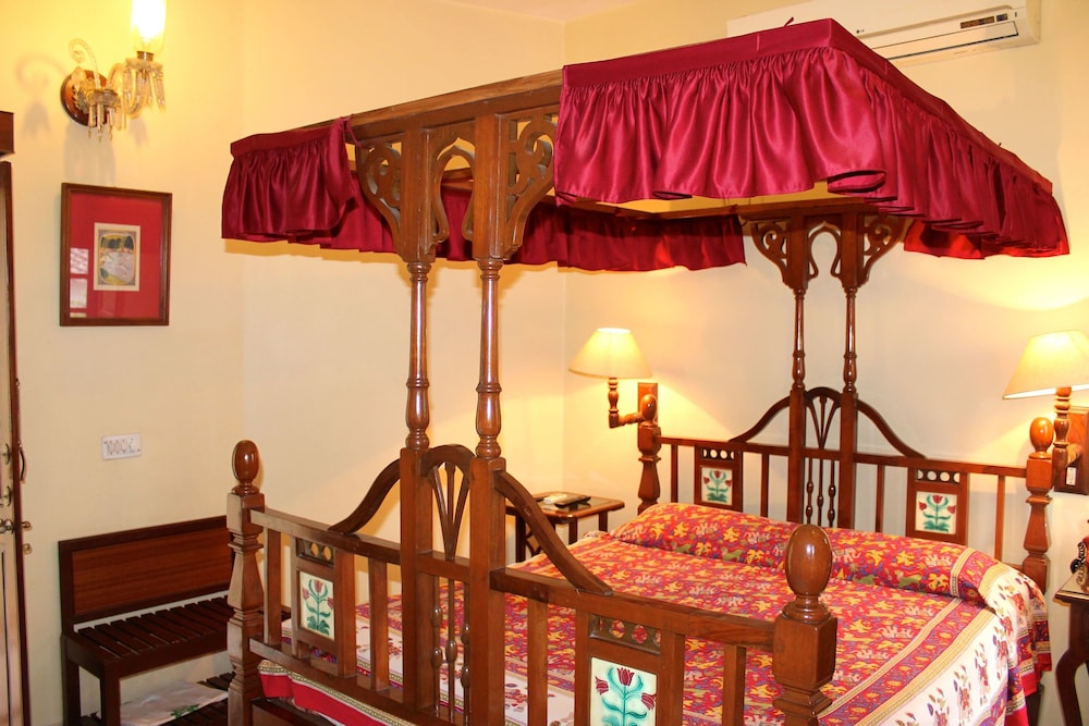 Hotel Madhuban 41/51