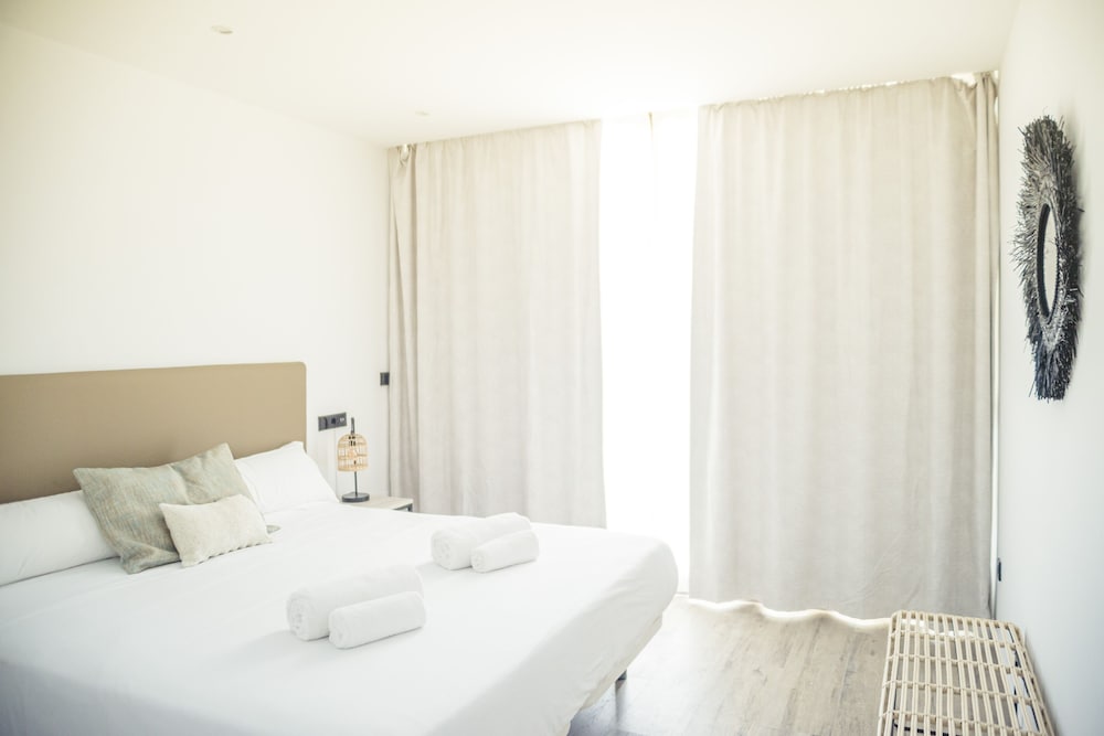 Hotel Sa Clau by Mambo Ibiza 5/37