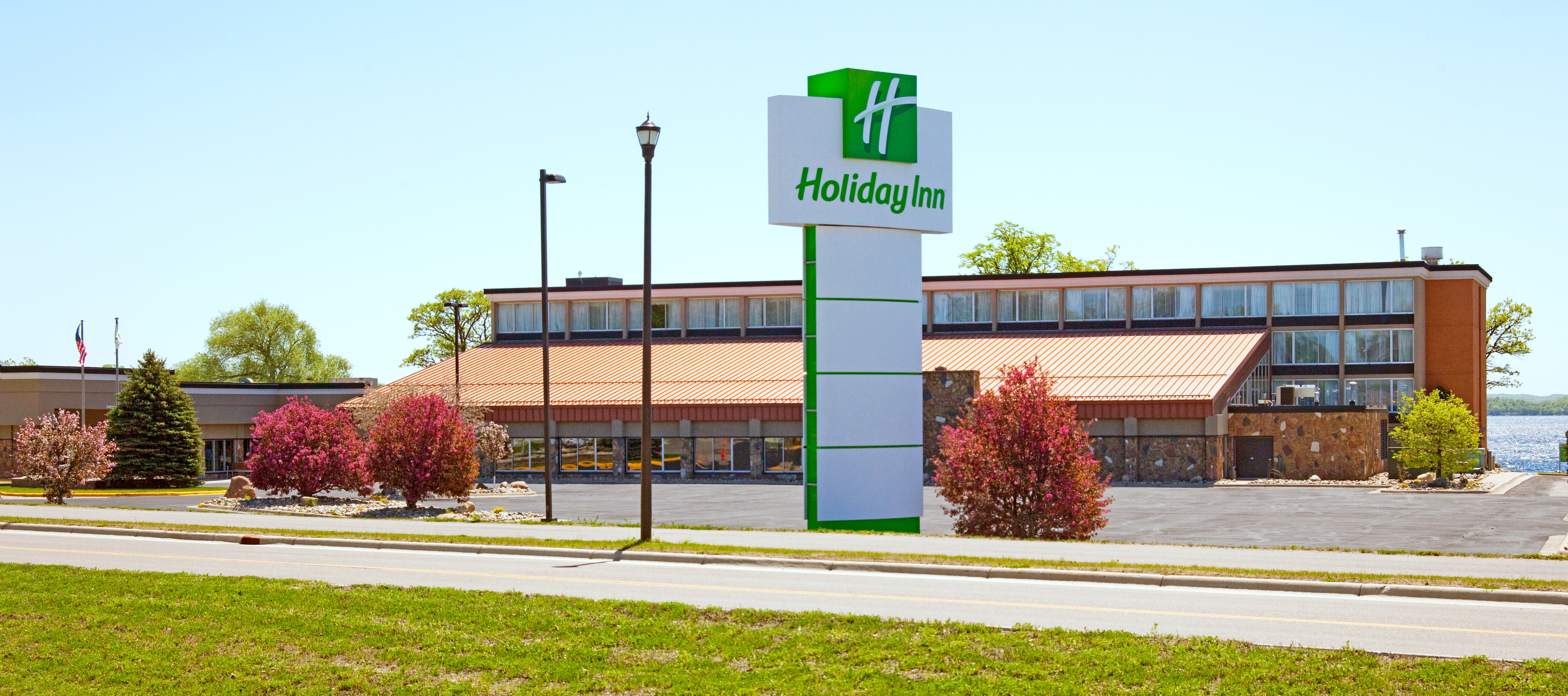 Holiday Inn Detroit Lakes 56/67
