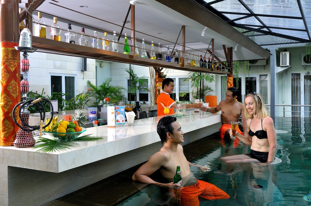 HARRIS Hotel & Residence Riverview Kuta - Bali 7/49