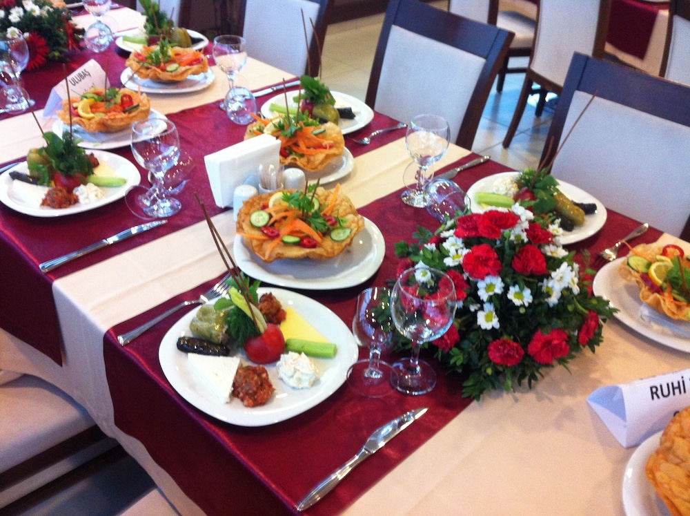 Grand Simay Hotel 35/50