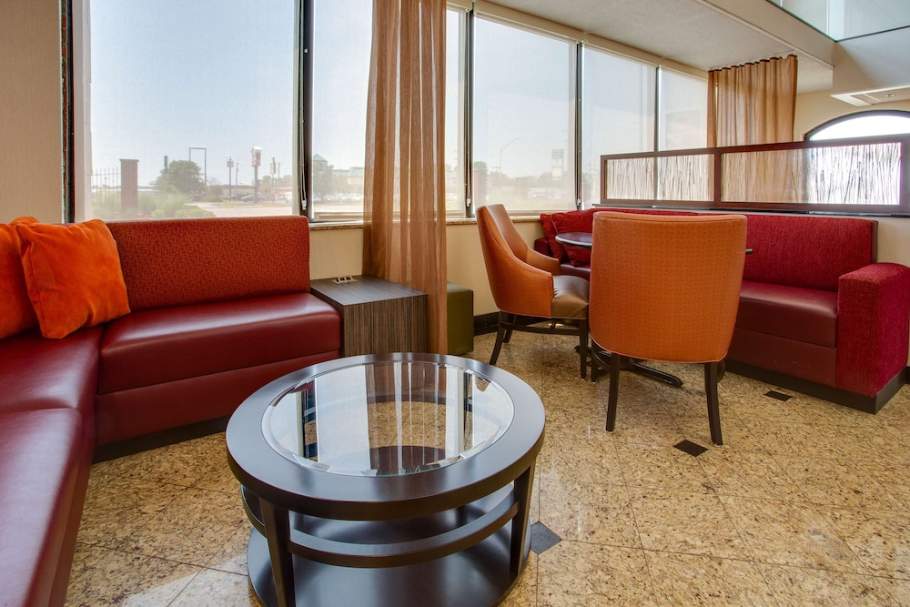 Drury Inn and Suites Terre Haute 20/32