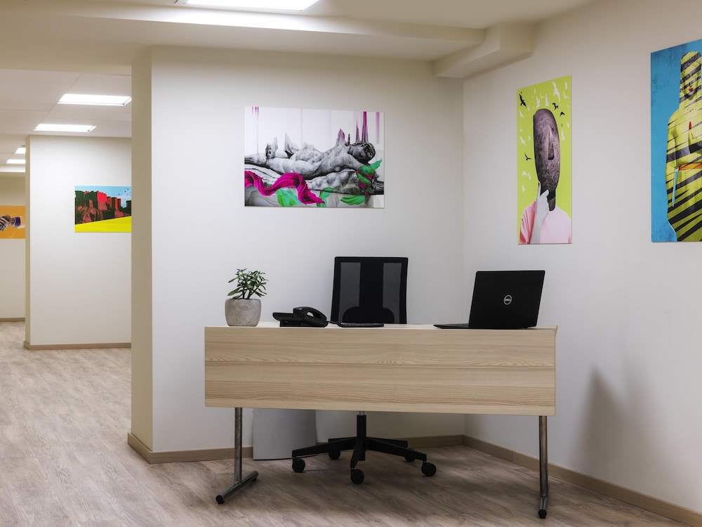 Ibis Styles Athens Routes 6/49