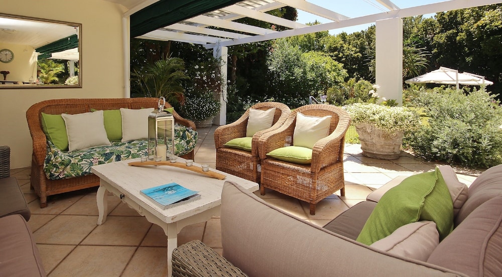 Beluga of Constantia Guest House 23/42