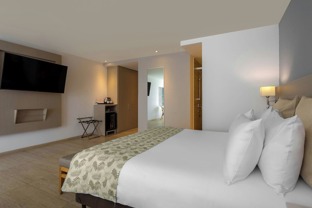 غرفة قياسية بسرير كوين، Mercure Santa Marta Emile 4/7