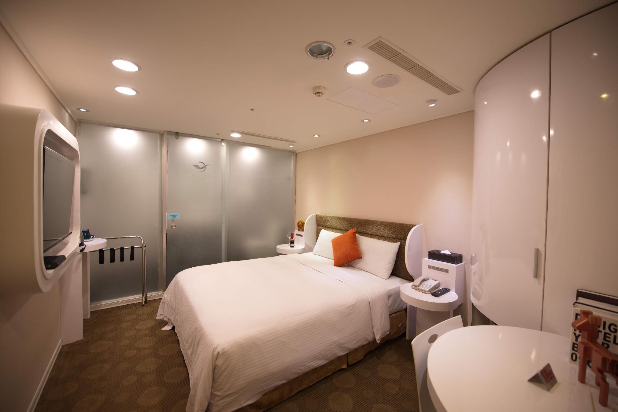 Standard, Double Bed, No Window